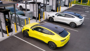 Ford centre de recharge rapide 2 1 300x170